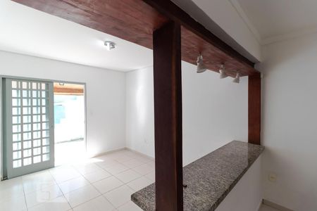 Sala de casa para alugar com 2 quartos, 100m² em Cambuí, Campinas