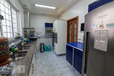 Casa para alugar com 120m², 3 quartos e 4 vagas Casa para alugar com 120m², 3 quartos e 4 vagasCozinha