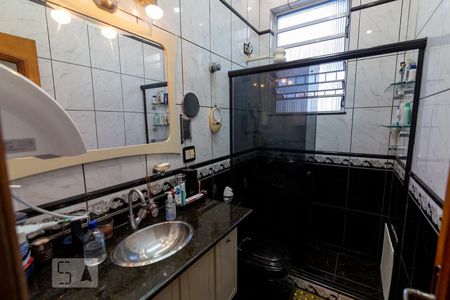 Casa para alugar com 120m², 3 quartos e 4 vagas Casa para alugar com 120m², 3 quartos e 4 vagasBanheiro Social