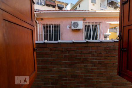 Casa para alugar com 120m², 3 quartos e 4 vagas Casa para alugar com 120m², 3 quartos e 4 vagasVista do Quarto 1