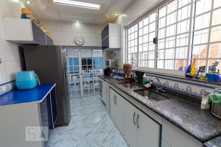 Casa para alugar com 120m², 3 quartos e 4 vagas Casa para alugar com 120m², 3 quartos e 4 vagasCozinha