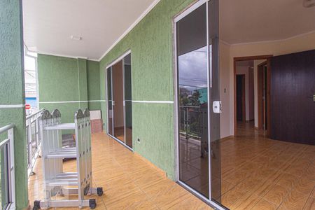 Sacada de casa para alugar com 2 quartos, 73m² em Pinheirinho, Curitiba