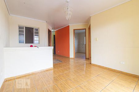 Sala de casa para alugar com 2 quartos, 73m² em Pinheirinho, Curitiba