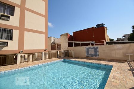 Apartamento para alugar com 90m², 3 quartos e 1 vagaÁrea comum - Piscina