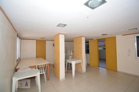 Apartamento para alugar com 90m², 3 quartos e 1 vagaÁrea comum - Salão de festas