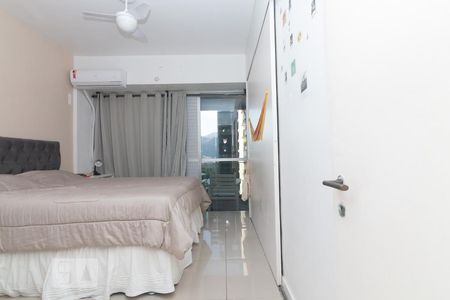 Quarto 1 de apartamento à venda com 2 quartos, 50m² em Barra da Tijuca, Rio de Janeiro