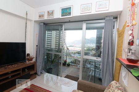 Sala de apartamento à venda com 2 quartos, 50m² em Barra da Tijuca, Rio de Janeiro