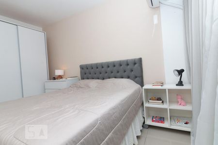 Quarto 1 de apartamento à venda com 2 quartos, 50m² em Barra da Tijuca, Rio de Janeiro