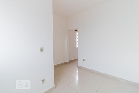Sala de casa para alugar com 2 quartos, 120m² em Vila Londrina, São Paulo