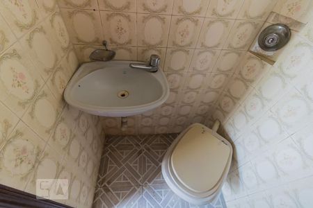 Detalhe banheiro de casa para alugar com 2 quartos, 120m² em Vila Londrina, São Paulo