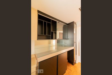 Escritório de apartamento para alugar com 3 quartos, 103m² em Itaim Bibi, São Paulo