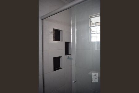 Banheiro de apartamento para alugar com 1 quarto, 49m² em Cidade Baixa, Porto Alegre