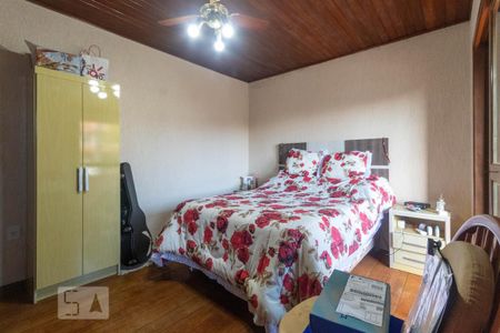 Casa à venda com 270m², 4 quartos e 6 vagas Casa à venda com 270m², 4 quartos e 6 vagasQuarto 3