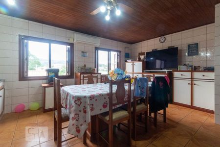 Casa à venda com 270m², 4 quartos e 6 vagas Casa à venda com 270m², 4 quartos e 6 vagasCozinha 2