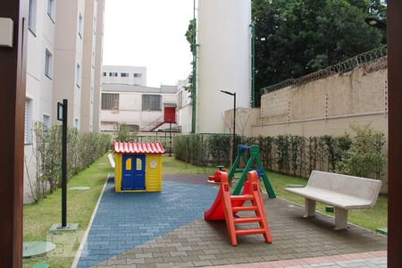 Apartamento à venda com 42m², 2 quartos e sem vagaÁrea Comum - Playground
