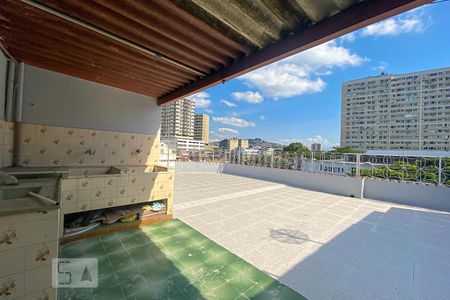 Apartamento à venda com 80m², 2 quartos e sem vaga Apartamento à venda com 80m², 2 quartos e sem vagaTerraço