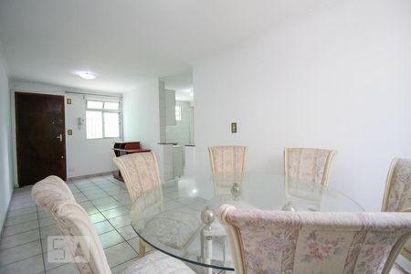 Sala de apartamento à venda com 2 quartos, 57m² em Conjunto Residencial José Bonifácio, São Paulo