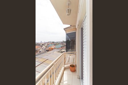 Casa de condomínio à venda com 101m², 2 quartos e 2 vagasSacada do Quarto 1