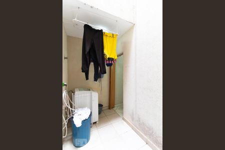 Casa de condomínio à venda com 101m², 2 quartos e 2 vagasÁrea de Serviço