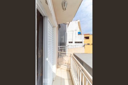 Casa de condomínio à venda com 101m², 2 quartos e 2 vagasSacada do Quarto 1