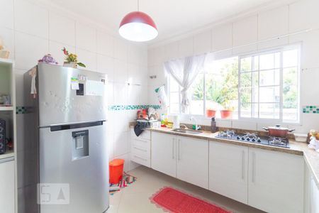 Casa de condomínio à venda com 101m², 2 quartos e 2 vagasCozinha