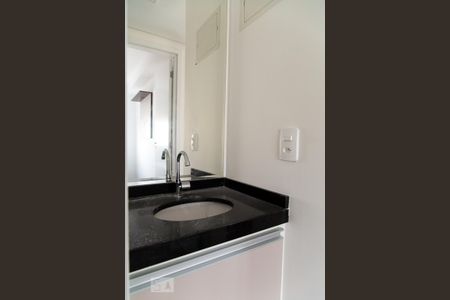Apartamento para alugar com 38m², 1 quarto e sem vaga Apartamento para alugar com 38m², 1 quarto e sem vagaBanheiro