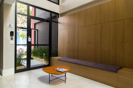 Apartamento para alugar com 38m², 1 quarto e sem vaga Apartamento para alugar com 38m², 1 quarto e sem vagaHall de entrada