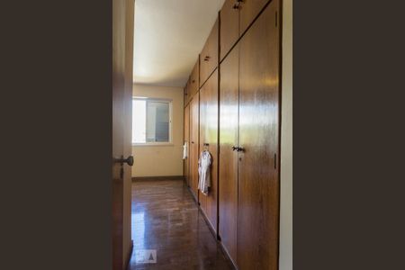 Apartamento à venda com 250m², 4 quartos e 4 vagasQuarto 2