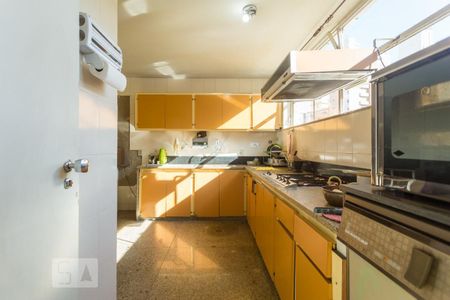 Apartamento à venda com 250m², 4 quartos e 4 vagasCozinha