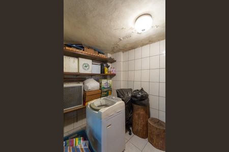 Apartamento à venda com 250m², 4 quartos e 4 vagasQuarto despejo (garagem)
