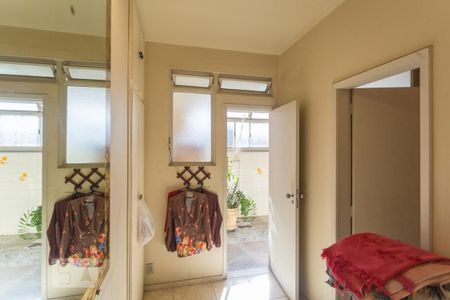 Apartamento à venda com 250m², 4 quartos e 4 vagasQuarto de Serviço