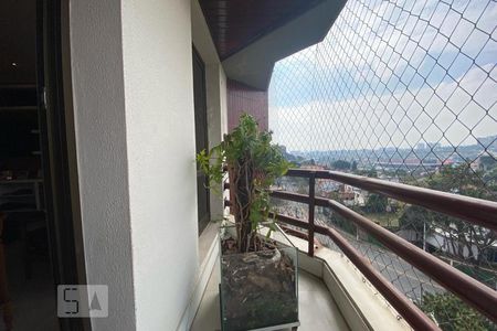 Sacada de apartamento à venda com 3 quartos, 265m² em Vila Sonia, São Paulo