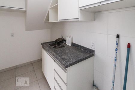 Cozinha de apartamento para alugar com 2 quartos, 94m² em Jardim Colonial, São Paulo