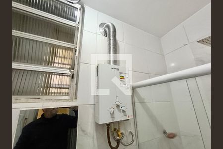 Studio para alugar com 28m², 1 quarto e sem vaga Studio para alugar com 28m², 1 quarto e sem vagaBanheiro