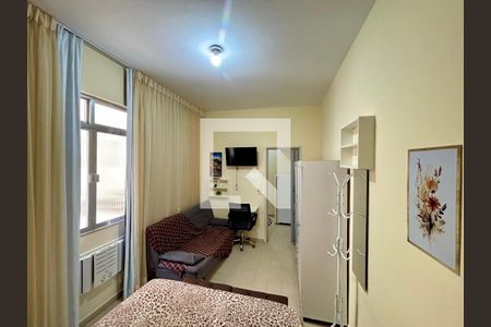 Sala/quarto de apartamento para alugar com 1 quarto, 28m² em Copacabana, Rio de Janeiro