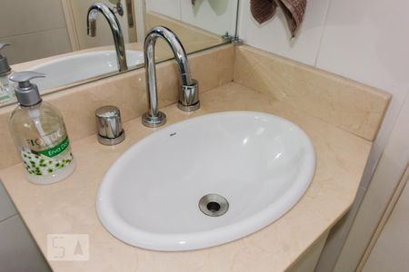 Apartamento à venda com 62m², 2 quartos e 2 vagasBanheiro 2 Pia