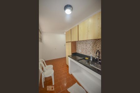 Apartamento à venda com 100m², 2 quartos e sem vagaCozinha 