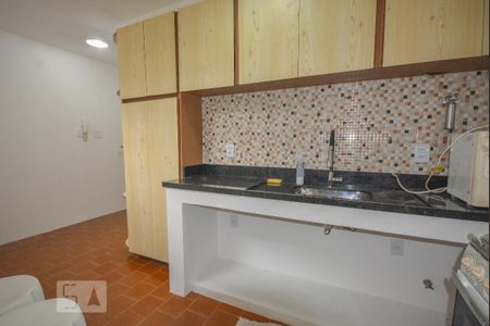 Apartamento à venda com 100m², 2 quartos e sem vagaCozinha - Armários