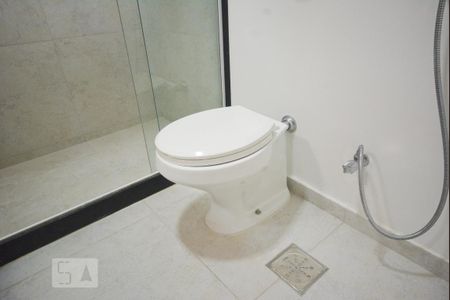 Apartamento à venda com 100m², 2 quartos e sem vagaBanheiro da Suíte
