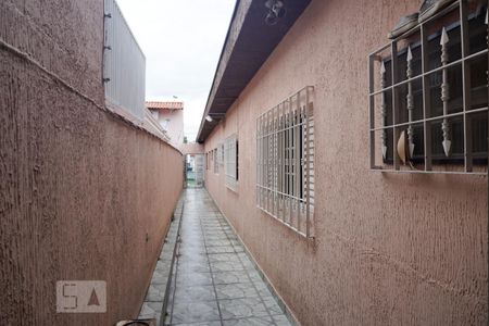 Casa à venda com 426m², 6 quartos e 10 vagasCorredor Direito