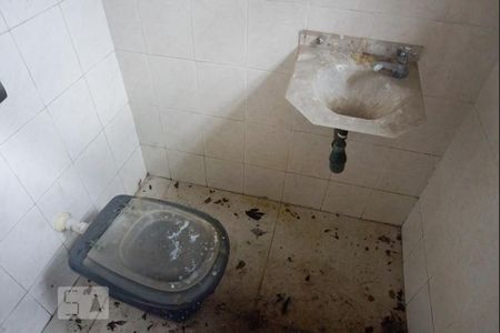 Casa à venda com 426m², 6 quartos e 10 vagasBanheiro da Varanda Superior