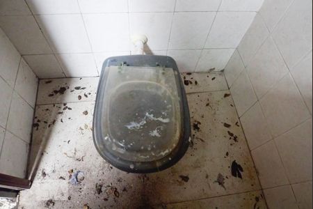 Casa à venda com 426m², 6 quartos e 10 vagasBanheiro da Varanda Superior