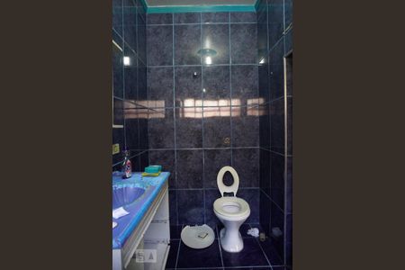 Casa à venda com 426m², 6 quartos e 10 vagasCasa 1 - Banheiro da Suíte 2