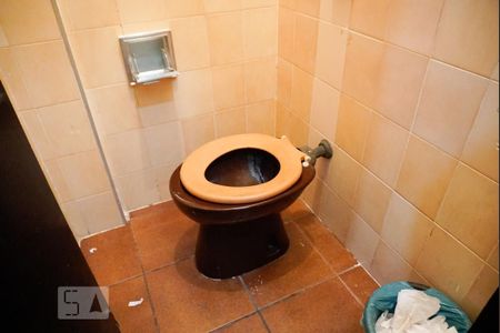 Casa à venda com 426m², 6 quartos e 10 vagasBanheiros da Garagem