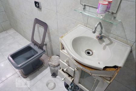 Casa à venda com 426m², 6 quartos e 10 vagasCasa 1 - Banheiro da Suíte 1