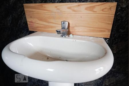 Casa à venda com 426m², 6 quartos e 10 vagasCasa 2 - Banheiro da Suíte 2