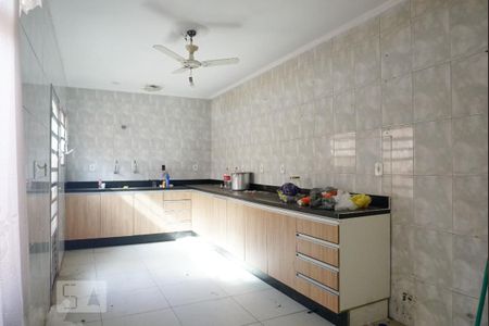 Casa à venda com 426m², 6 quartos e 10 vagasCasa 1 -  Cozinha