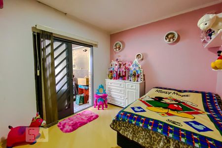 Quarto  de casa à venda com 3 quartos, 115m² em Vila Bertioga, São Paulo