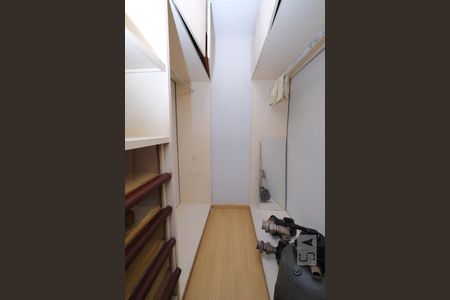 Apartamento à venda com 187m², 3 quartos e 1 vagaCloset