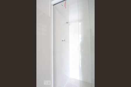 Banheiro de kitnet/studio para alugar com 1 quarto, 25m² em Vila Barbosa, São Paulo